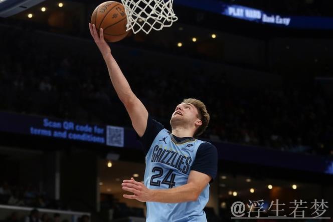 神射兄弟！卡姆-斯潘塞末节三分连中，全场三分6投全中狂砍20分